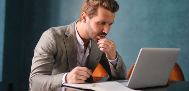 Hoya Vision USA: Using Inbound Blogs and Emails for